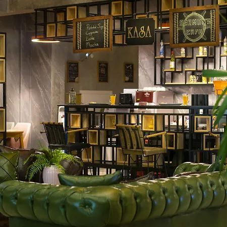 Marinn Deluxe מלון