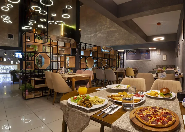 Marinn Deluxe מלון ילובה