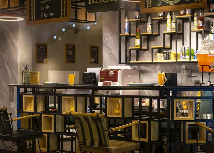 מלון Marinn Deluxe