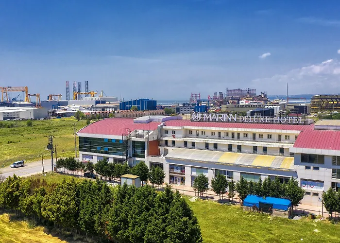 Marinn Deluxe מלון 2*