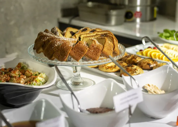 מלון Marinn Deluxe ילובה