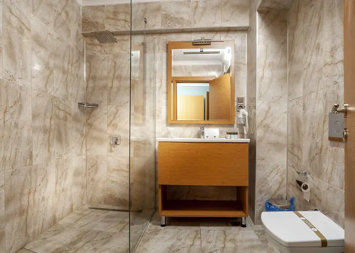 מלון Marinn Deluxe ילובה