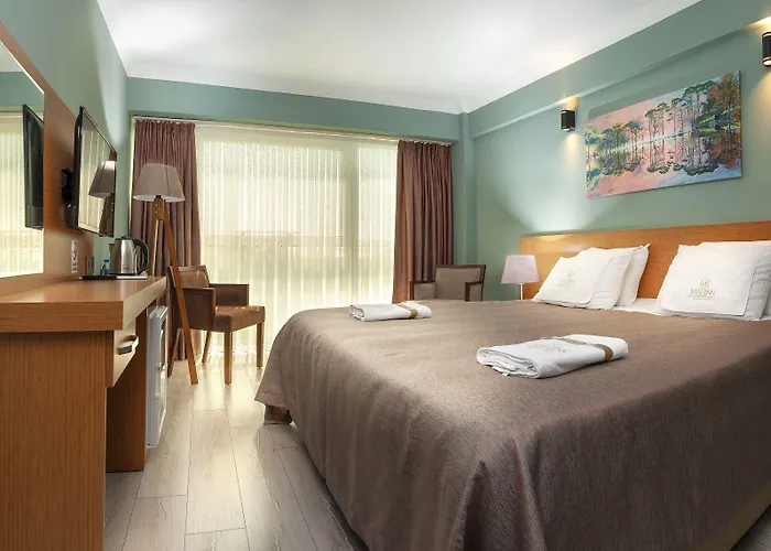 מלון Marinn Deluxe ילובה